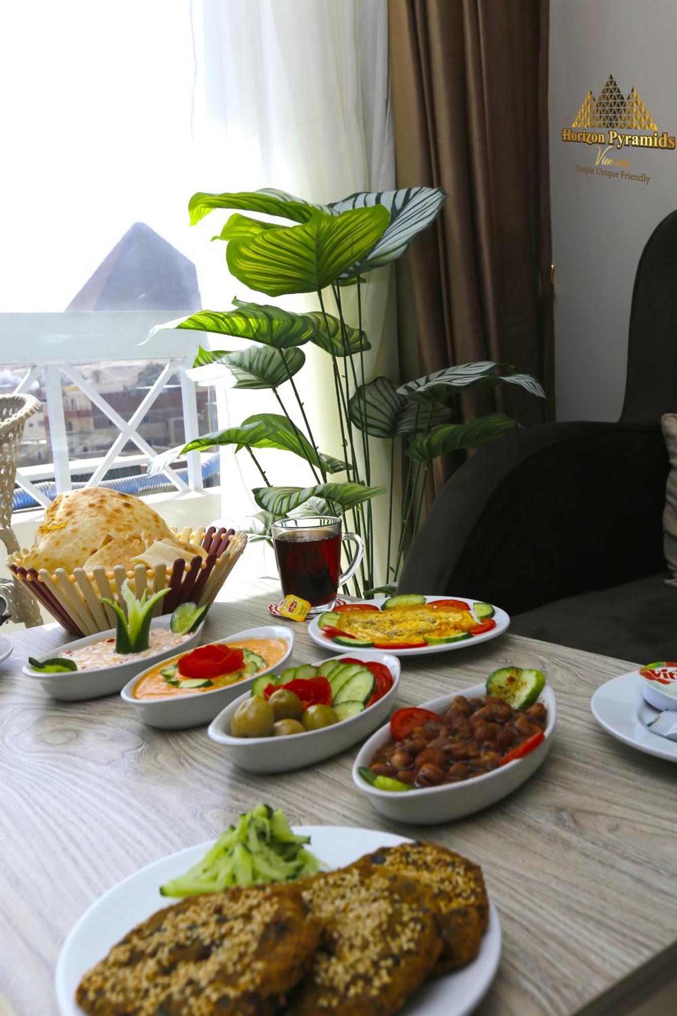 Horizon Pyramids View Inn Kafret el-Gabal Exteriér fotografie